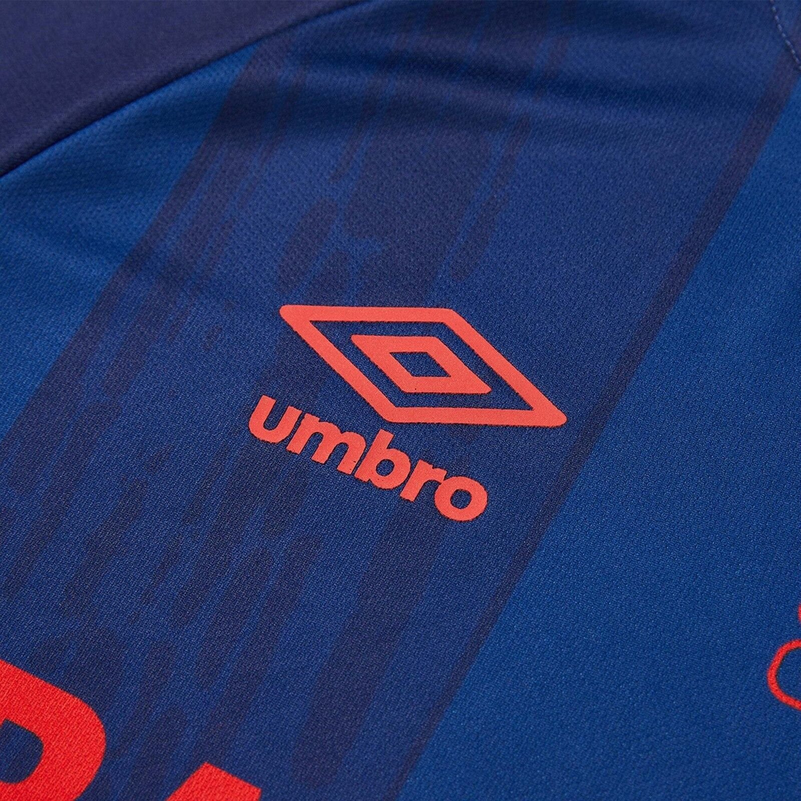 Logo at CSD Municipal Away Shirt 2021/22 (Authentic)